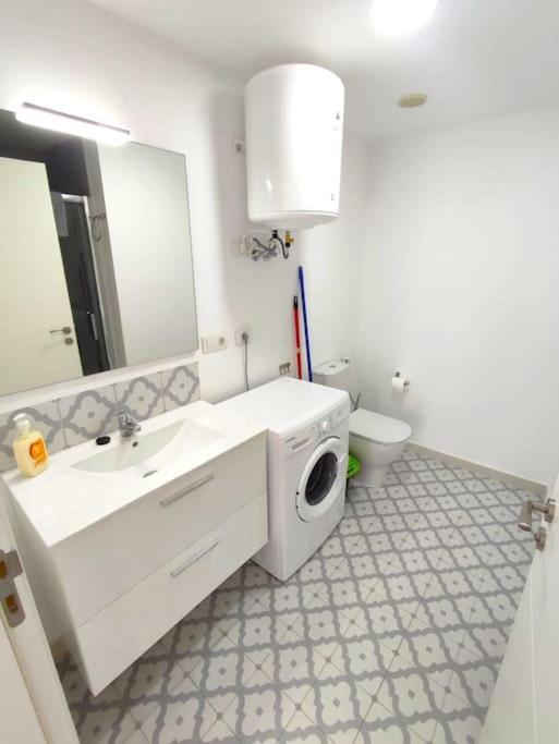 Apartament Near The Ocean In Playa San Juan Esterno foto